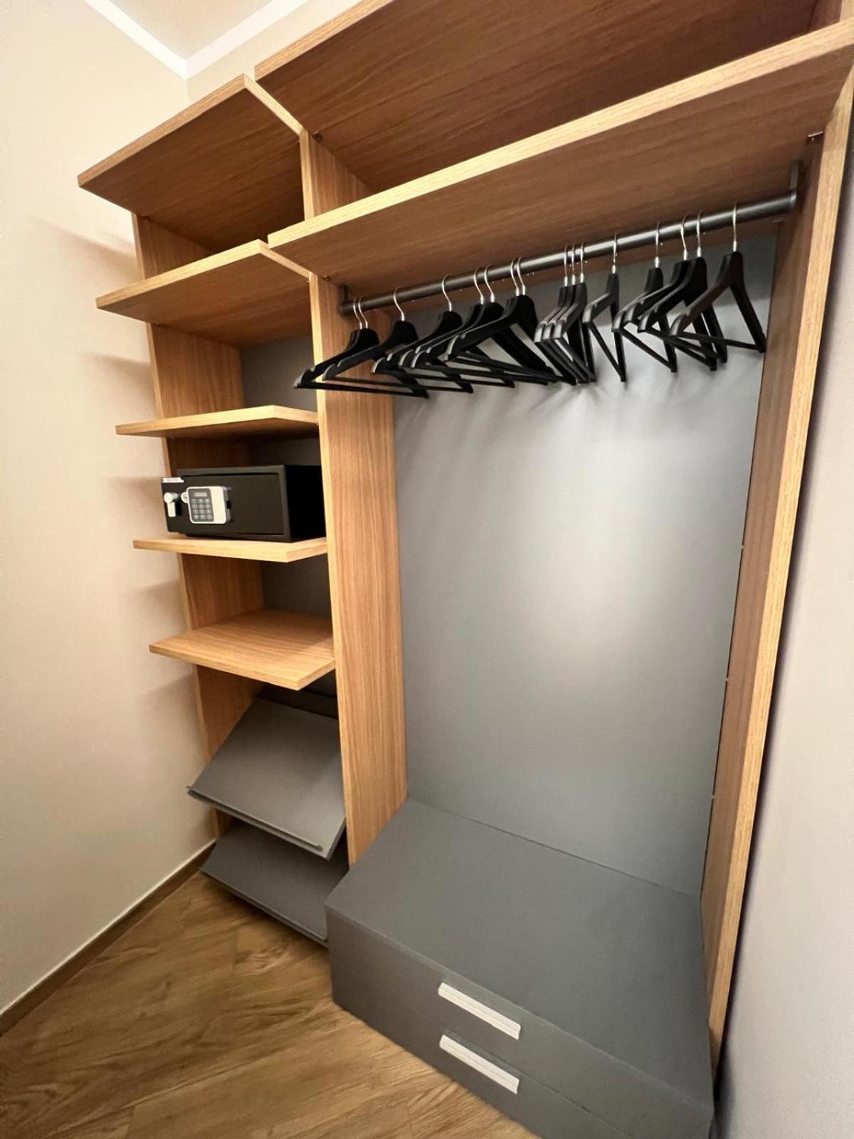 Poseidonrooms 卡梅罗塔的码头 外观 照片